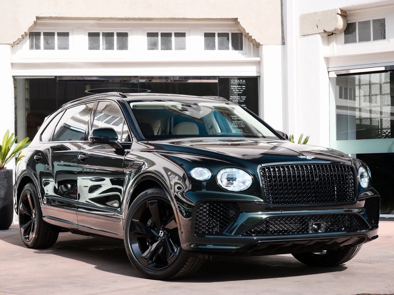 2024 Bentley Bentayga EWB Azure