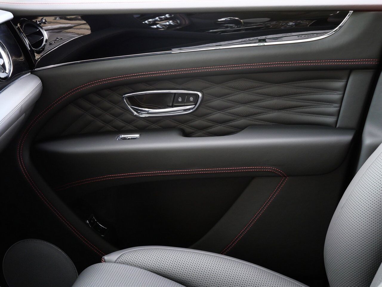 2024 Bentley Bentayga EWB Azure Lawrence KS