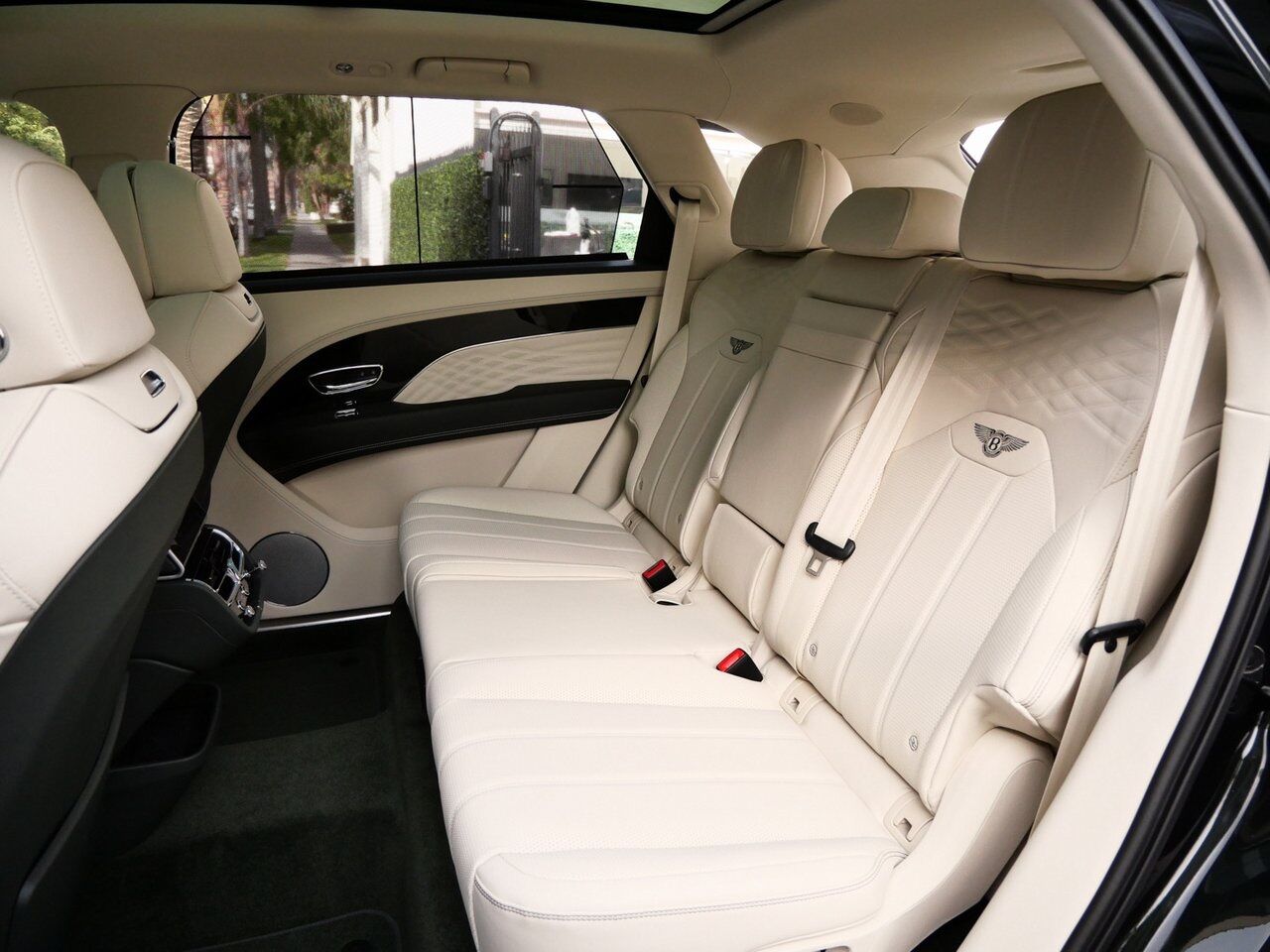 2024 Bentley Bentayga EWB Azure Lawrence KS