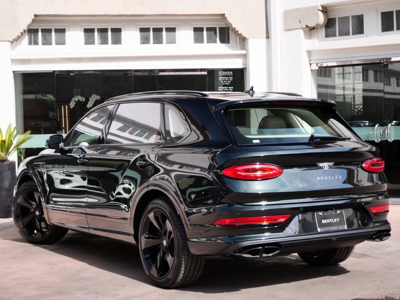 2024 Bentley Bentayga EWB Azure