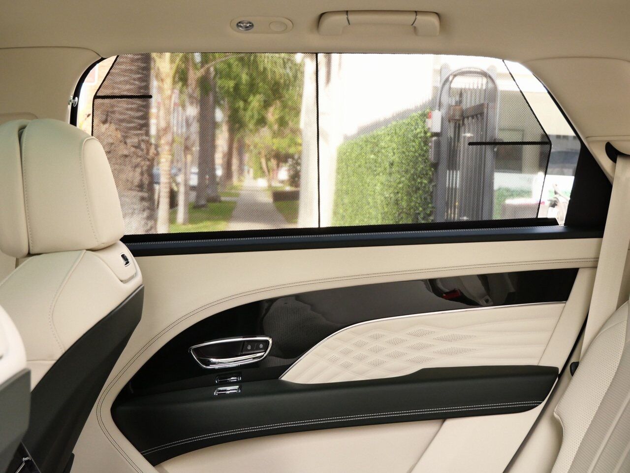 2024 Bentley Bentayga EWB Azure Lawrence KS