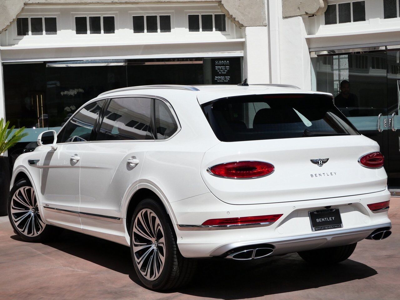 2024 Bentley Bentayga EWB Azure Lawrence KS