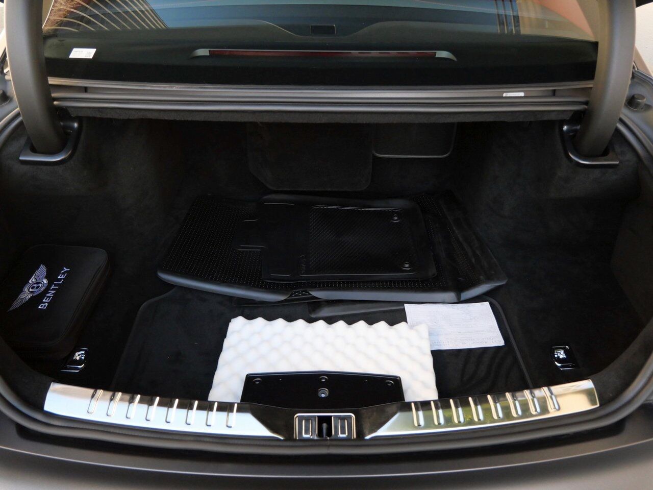 2024 Bentley Flying Spur V8 Lawrence KS