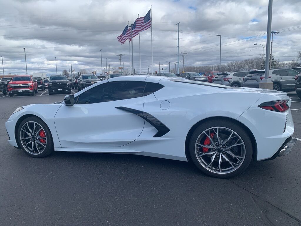 2024 Chevrolet CORVETTE Stingray 2LT