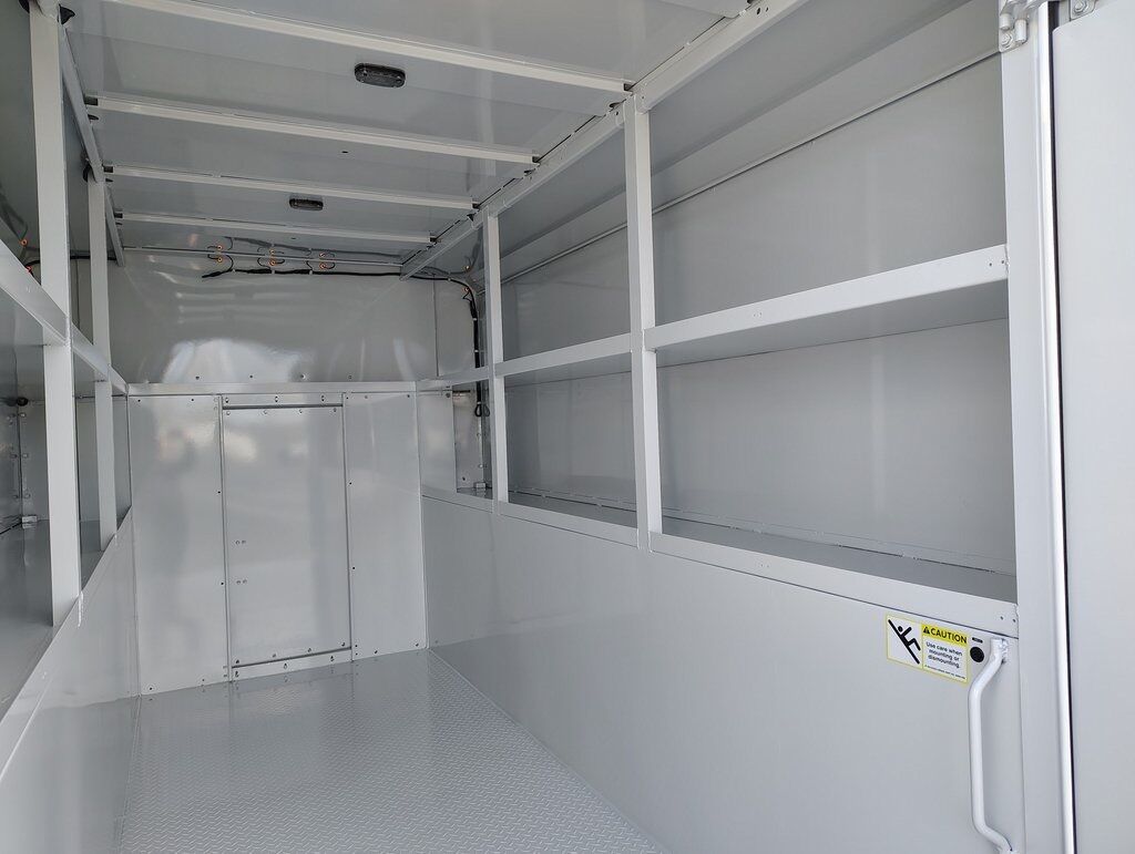 2024 Chevrolet Express 3500 Work Van Green Bay WI