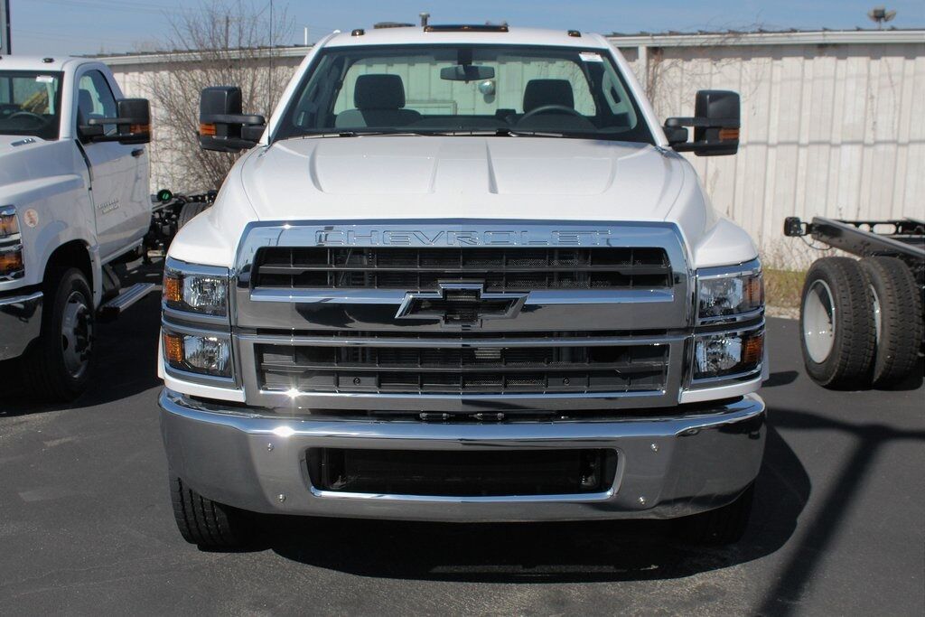 2024 Chevrolet Silverado 5500HD Work Truck Green Bay WI