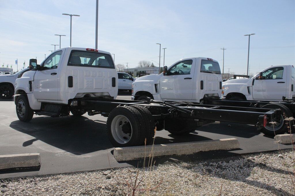2024 Chevrolet Silverado 5500HD Work Truck Green Bay WI
