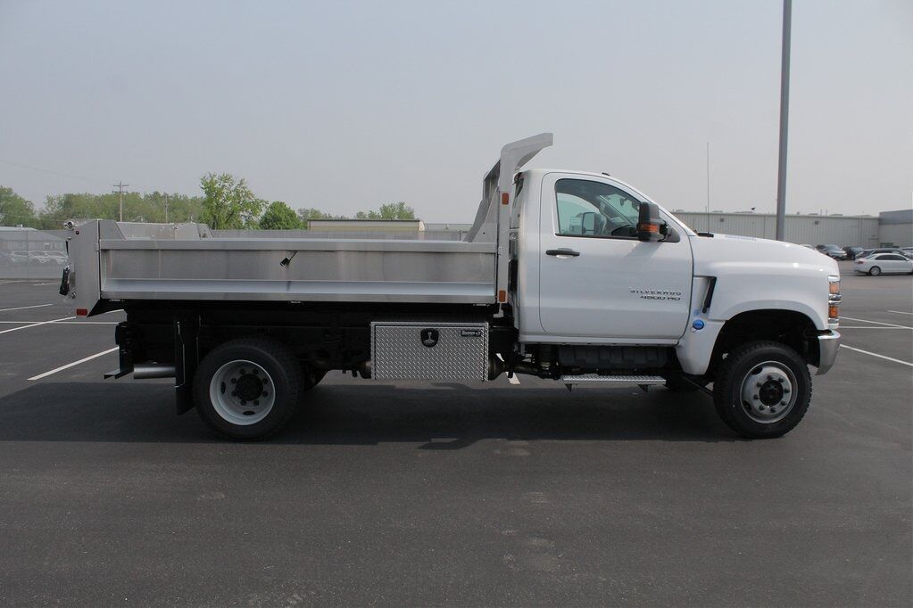 2024 Chevrolet Silverado 5500HD Work Truck Green Bay WI