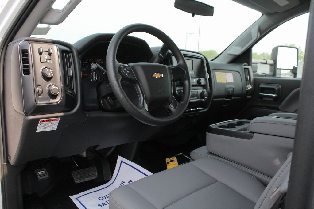 2024 Chevrolet Silverado 5500HD Work Truck Green Bay WI