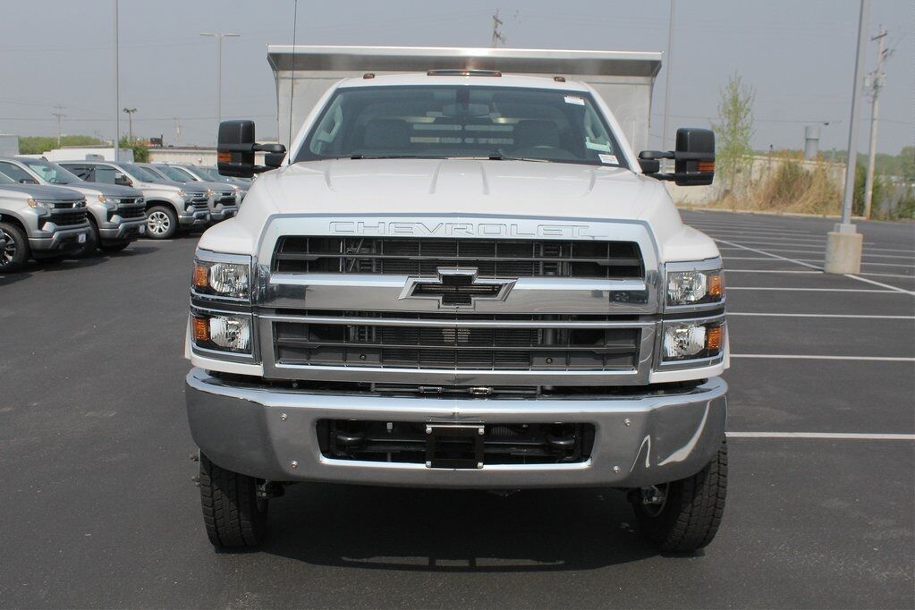 2024 Chevrolet Silverado 5500HD Work Truck Green Bay WI
