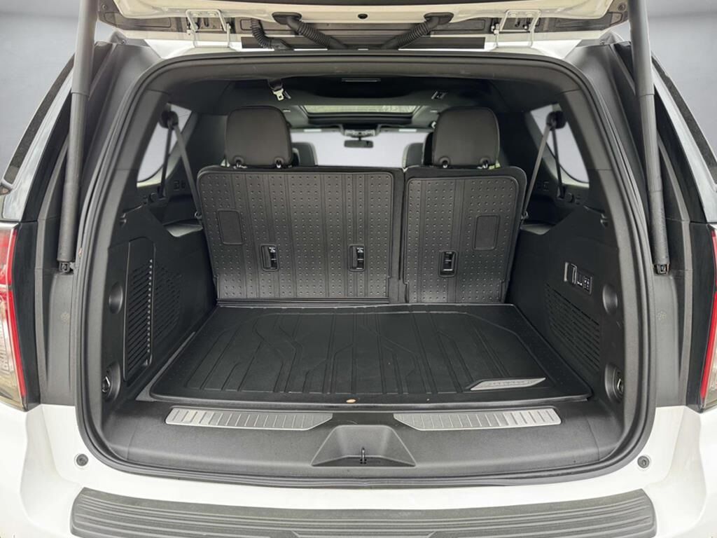 2024 Chevrolet Suburban RST Fredericksburg VA