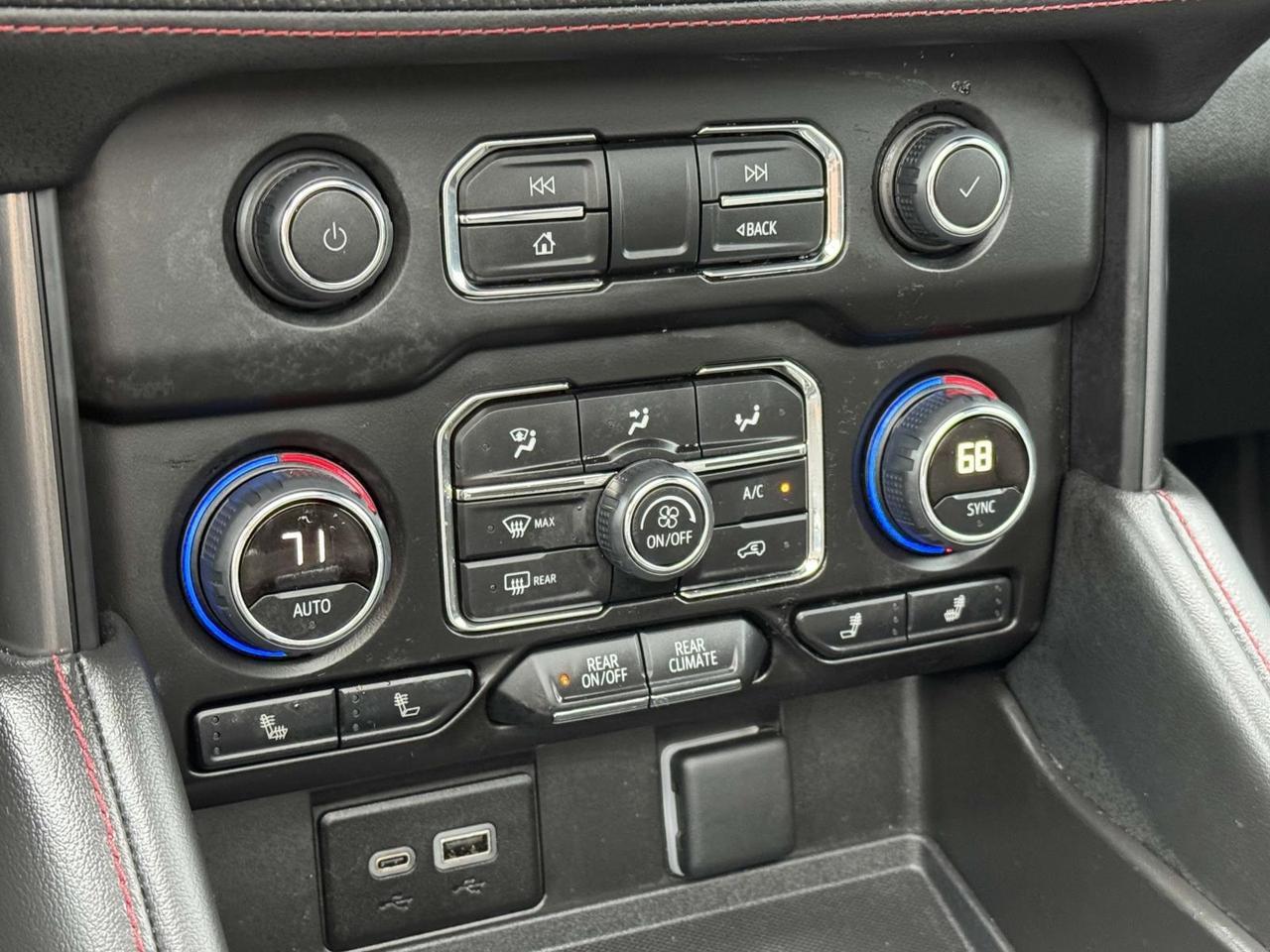 2024 Chevrolet Suburban RST Fredericksburg VA