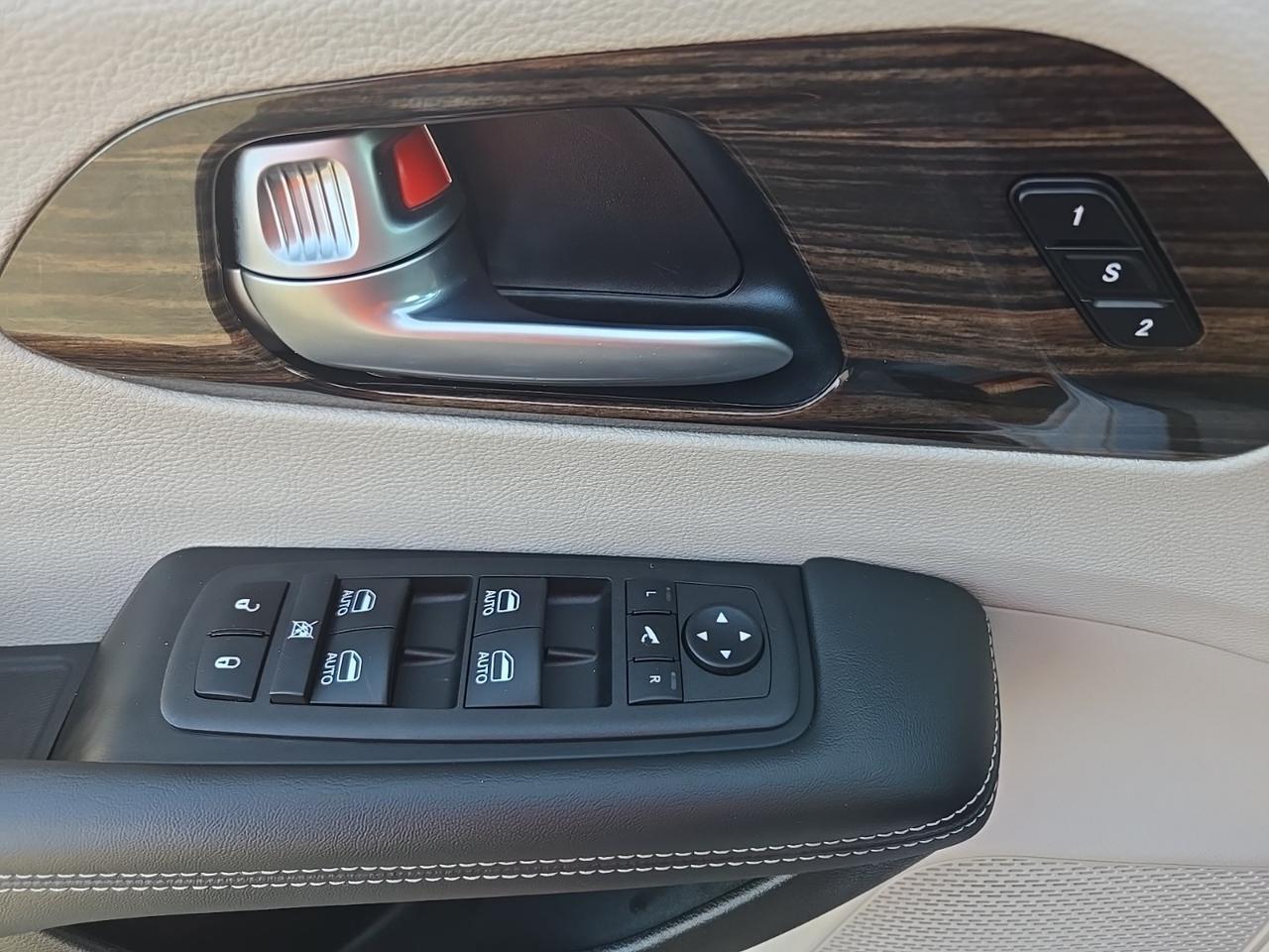 2024 Chrysler Pacifica Limited Stafford VA