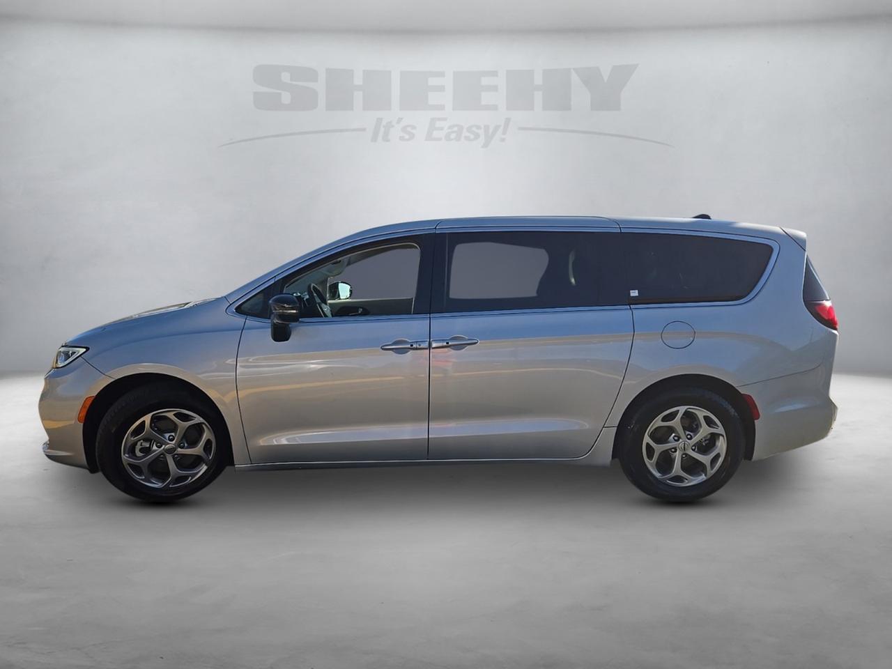 2024 Chrysler Pacifica Limited Stafford VA