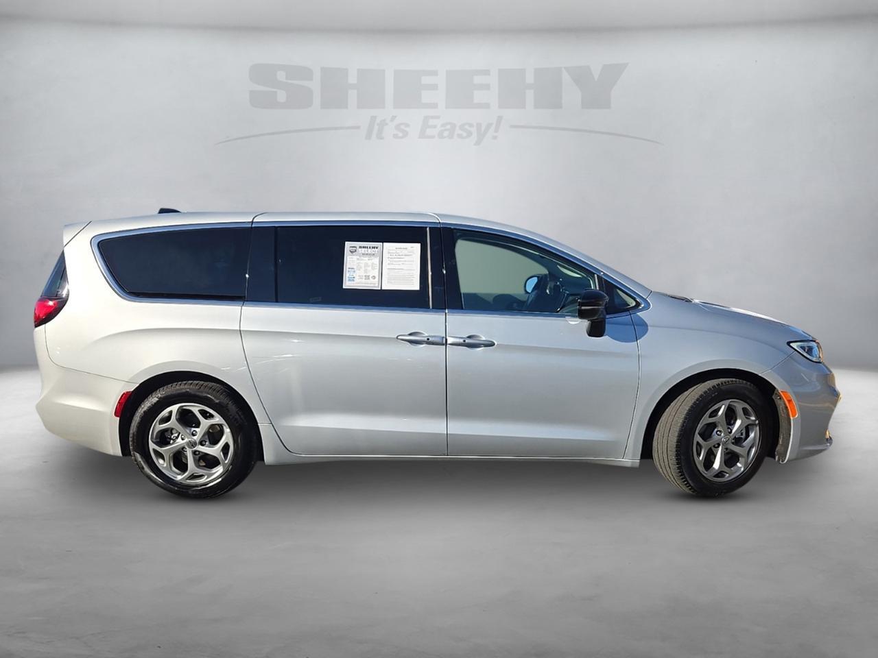 2024 Chrysler Pacifica Limited Stafford VA