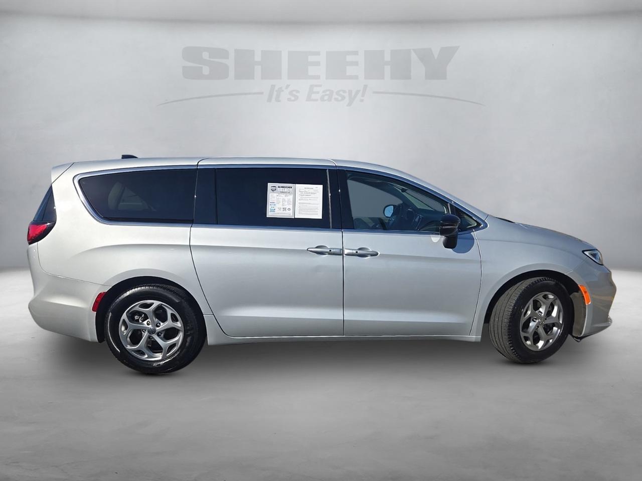 2024 Chrysler Pacifica Limited Stafford VA