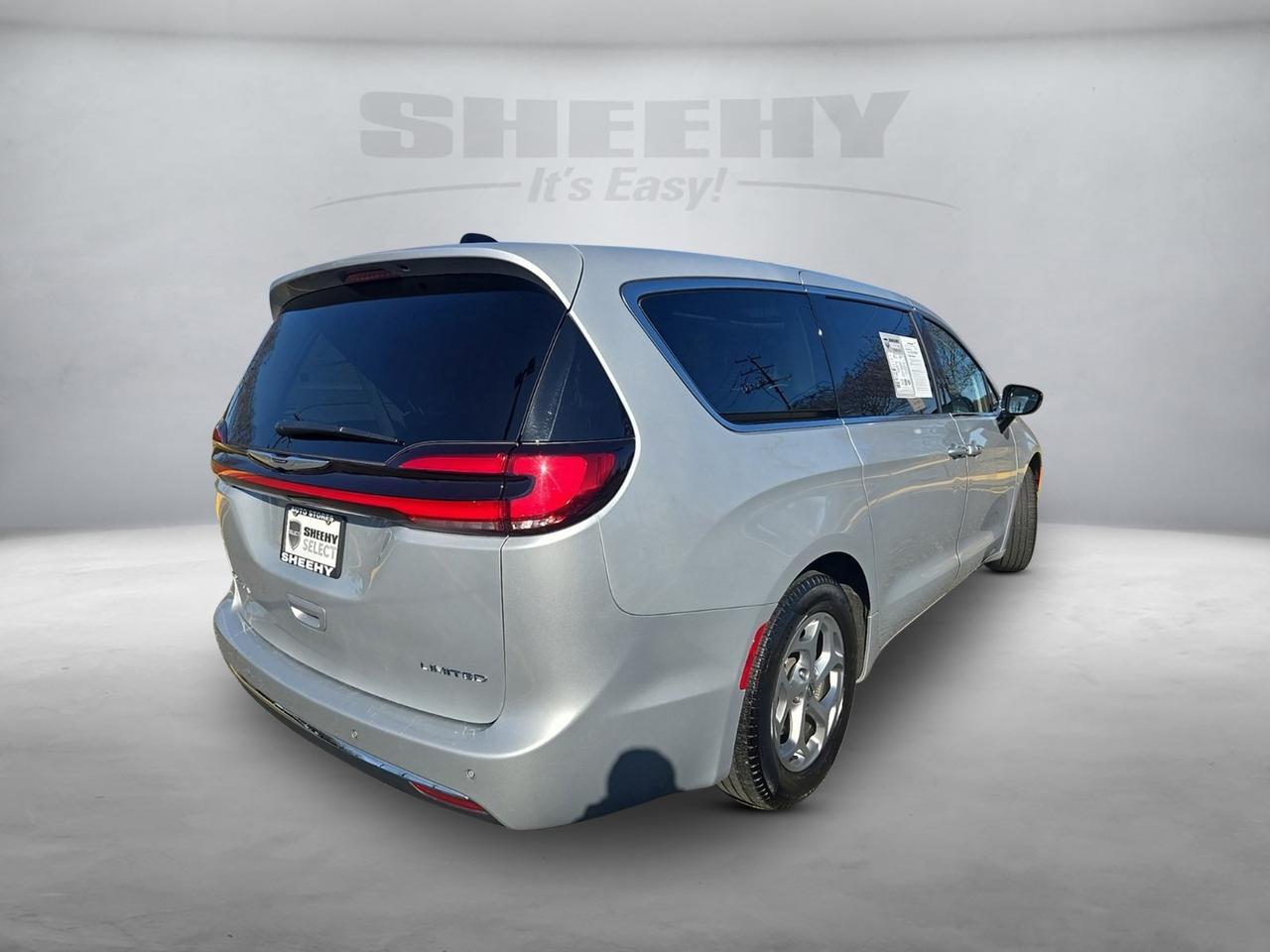2024 Chrysler Pacifica Limited Stafford VA