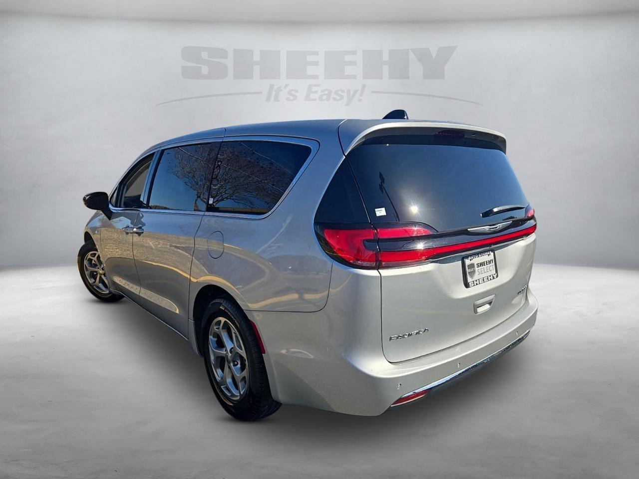 2024 Chrysler Pacifica Limited Stafford VA