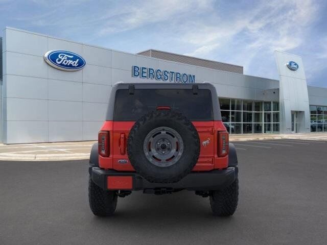 2024 Ford Bronco Outer Banks Green Bay WI