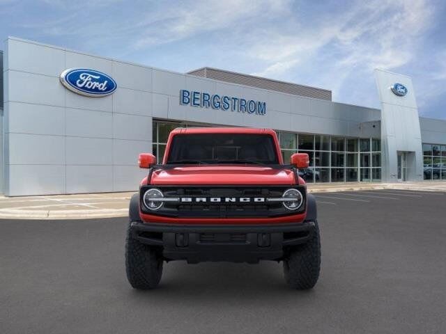 2024 Ford Bronco Outer Banks Green Bay WI