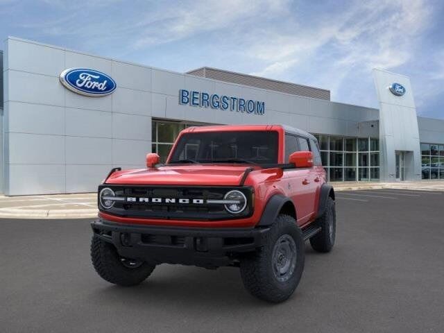 2024 Ford Bronco Outer Banks Green Bay WI