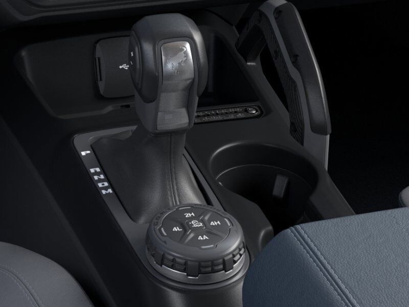 2024 Ford Bronco Outer Banks Green Bay WI