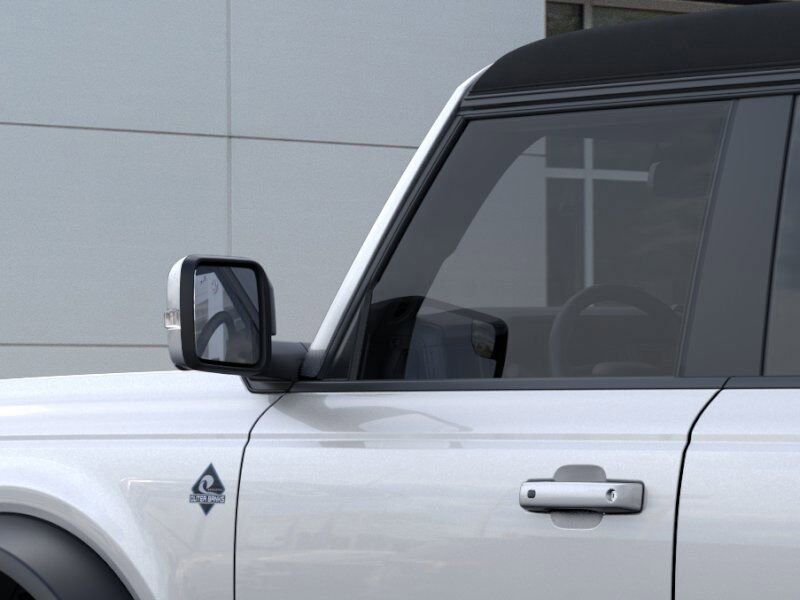 2024 Ford Bronco Outer Banks Green Bay WI