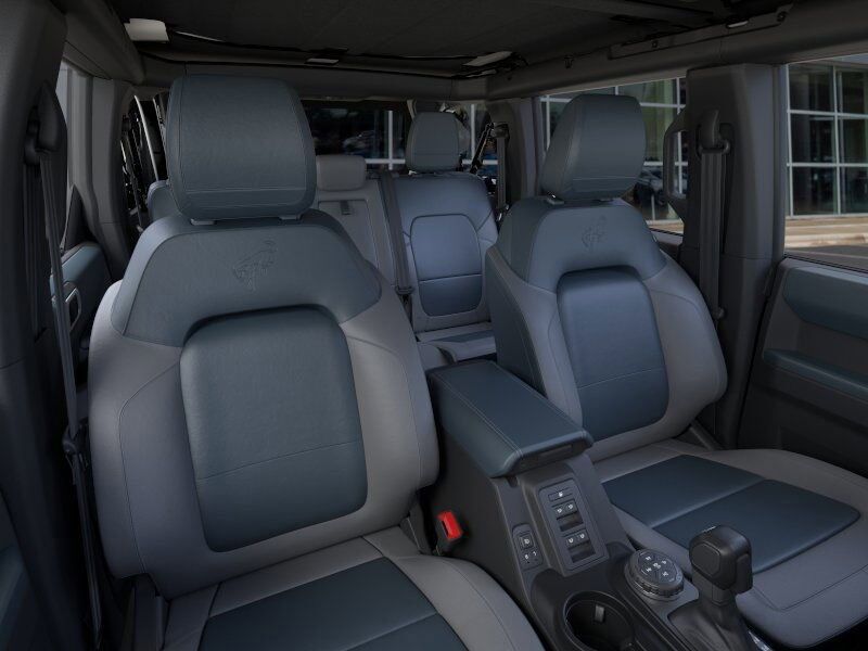 2024 Ford Bronco Outer Banks Green Bay WI