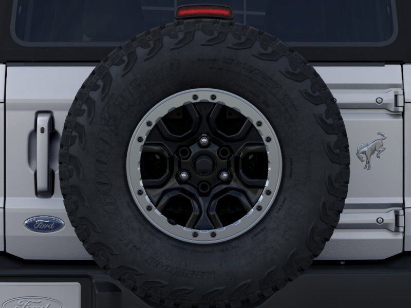 2024 Ford Bronco Outer Banks Green Bay WI