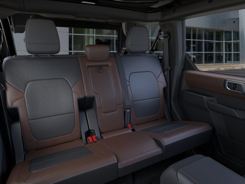 2024 Ford Bronco Outer Banks Green Bay WI