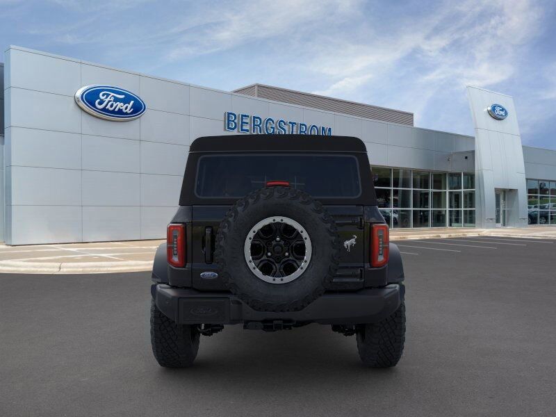 2024 Ford Bronco Outer Banks Green Bay WI