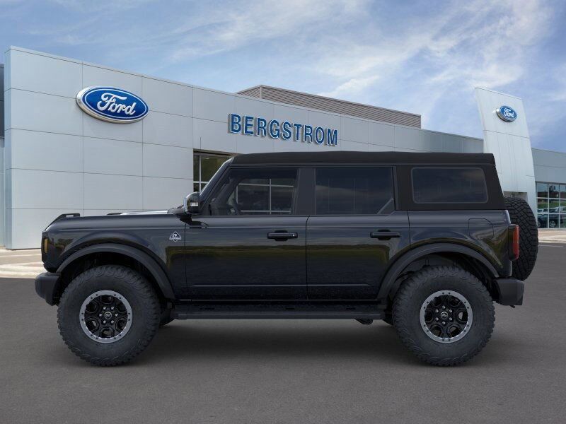 2024 Ford Bronco Outer Banks Green Bay WI