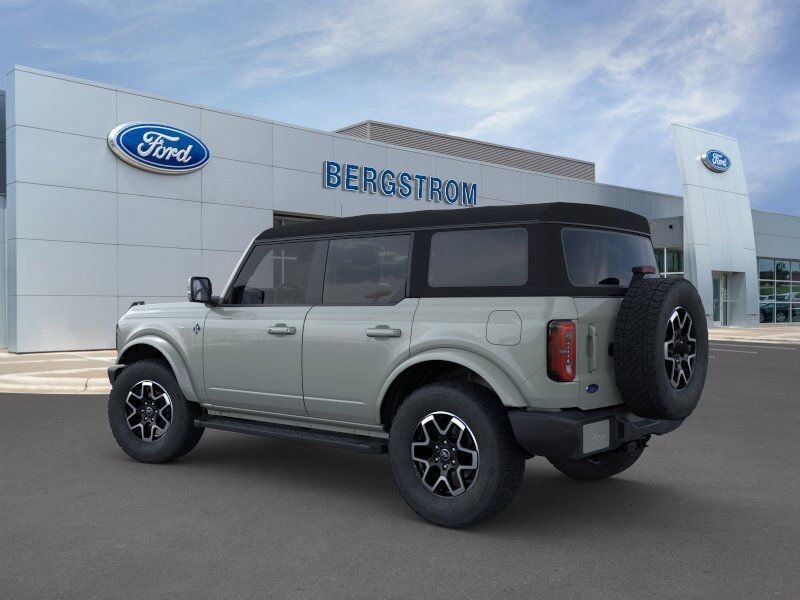 2024 Ford Bronco Outer Banks Green Bay WI