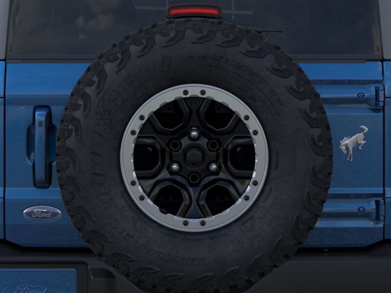 2024 Ford Bronco Outer Banks Green Bay WI