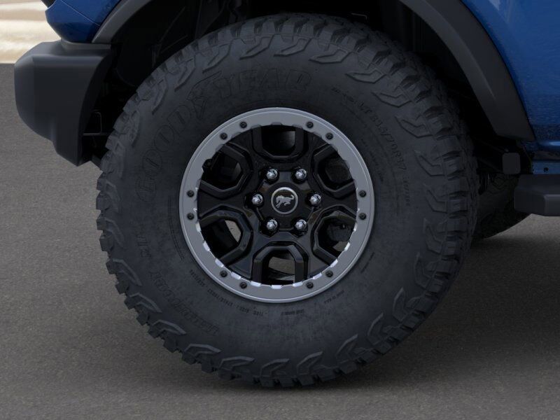 2024 Ford Bronco Outer Banks Green Bay WI