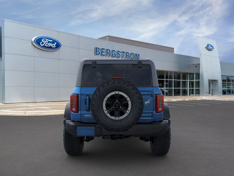 2024 Ford Bronco Outer Banks Green Bay WI