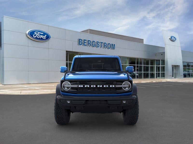 2024 Ford Bronco Outer Banks Green Bay WI