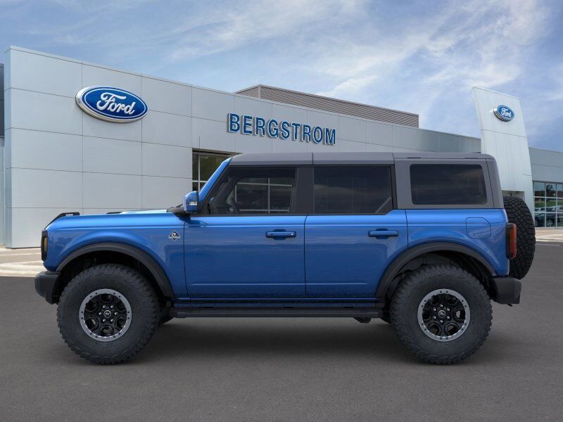 2024 Ford Bronco Outer Banks Green Bay WI