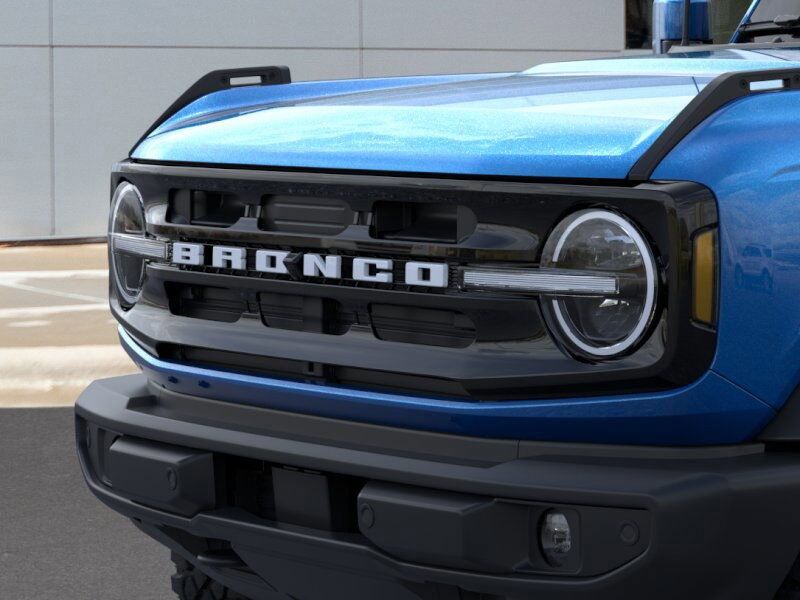 2024 Ford Bronco Outer Banks Green Bay WI