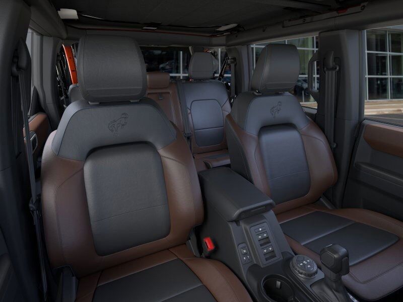 2024 Ford Bronco Outer Banks Green Bay WI