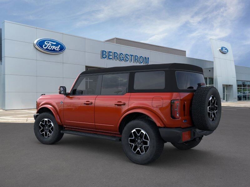 2024 Ford Bronco Outer Banks Green Bay WI