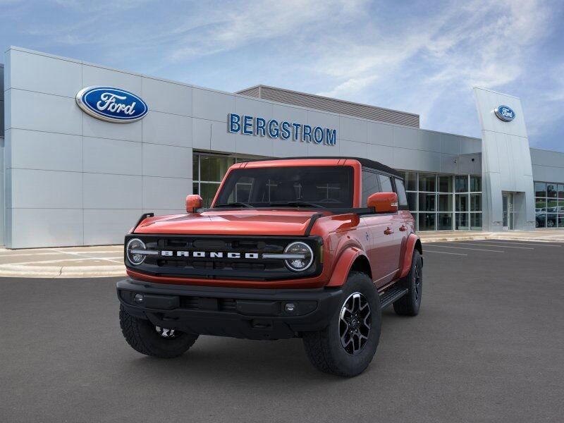 2024 Ford Bronco Outer Banks Green Bay WI
