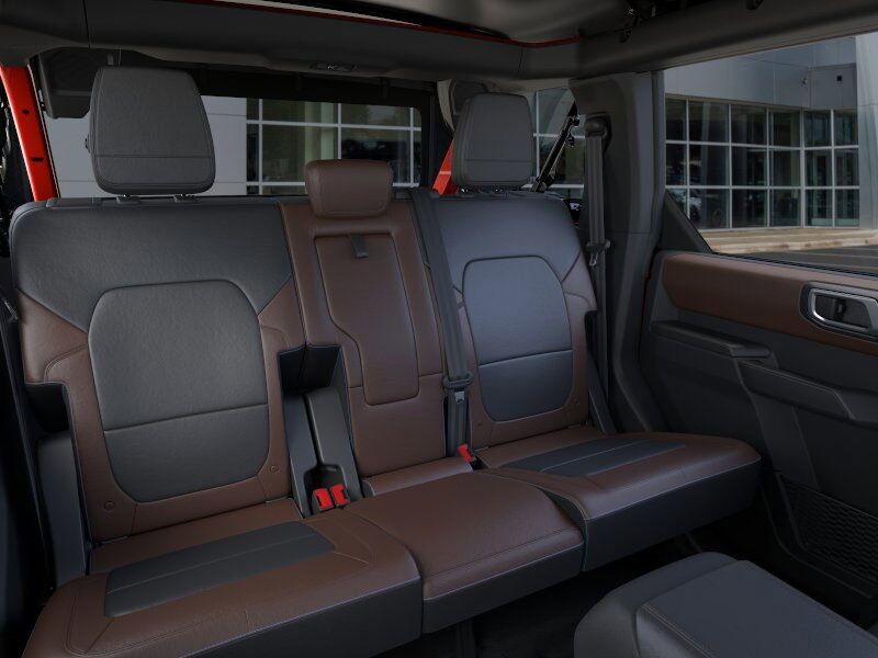 2024 Ford Bronco Outer Banks Green Bay WI