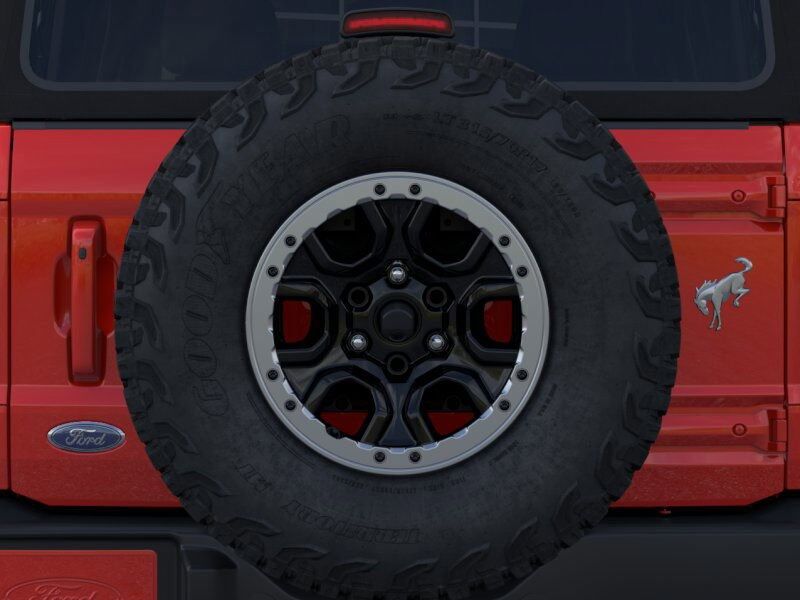 2024 Ford Bronco Outer Banks Green Bay WI