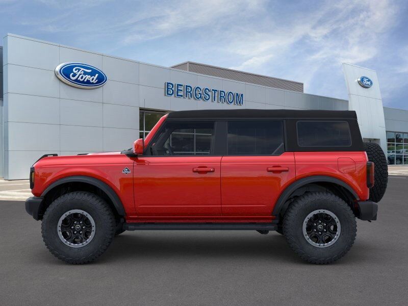 2024 Ford Bronco Outer Banks Green Bay WI
