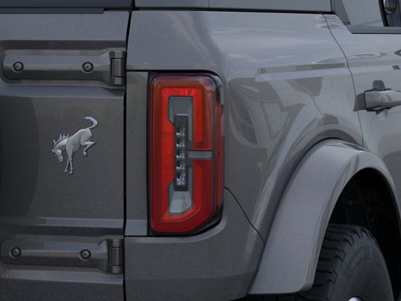 2024 Ford Bronco Outer Banks Green Bay WI