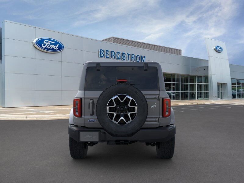 2024 Ford Bronco Outer Banks Green Bay WI