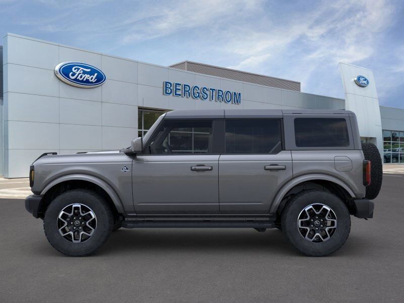 2024 Ford Bronco Outer Banks Green Bay WI