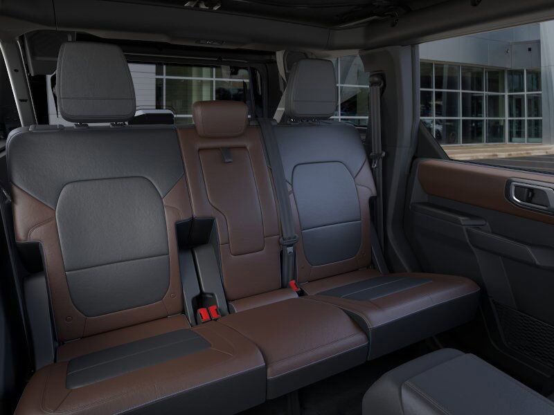 2024 Ford Bronco Outer Banks Green Bay WI