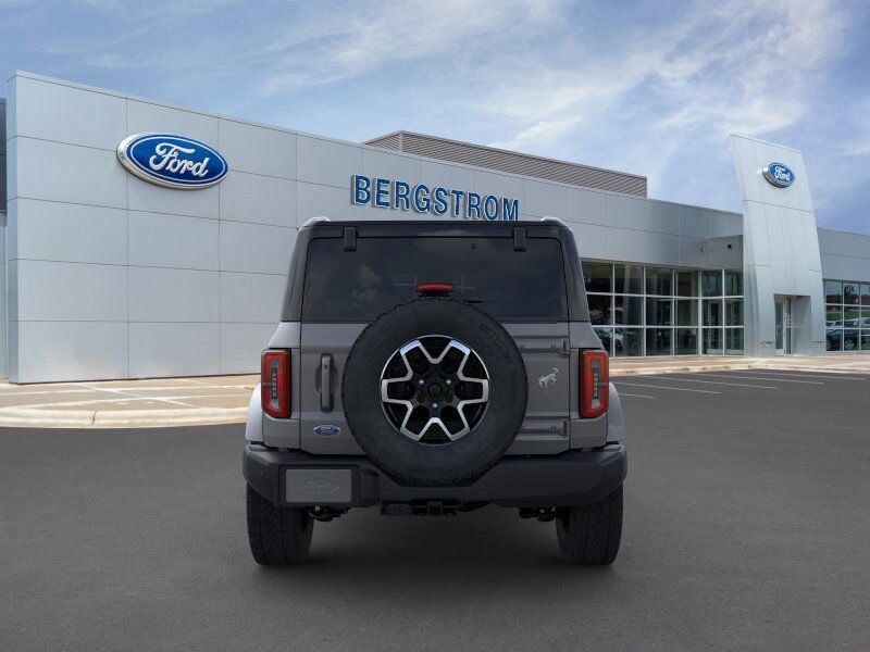 2024 Ford Bronco Outer Banks Green Bay WI